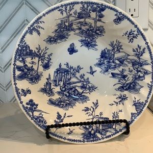 Churchill blue and white bowl